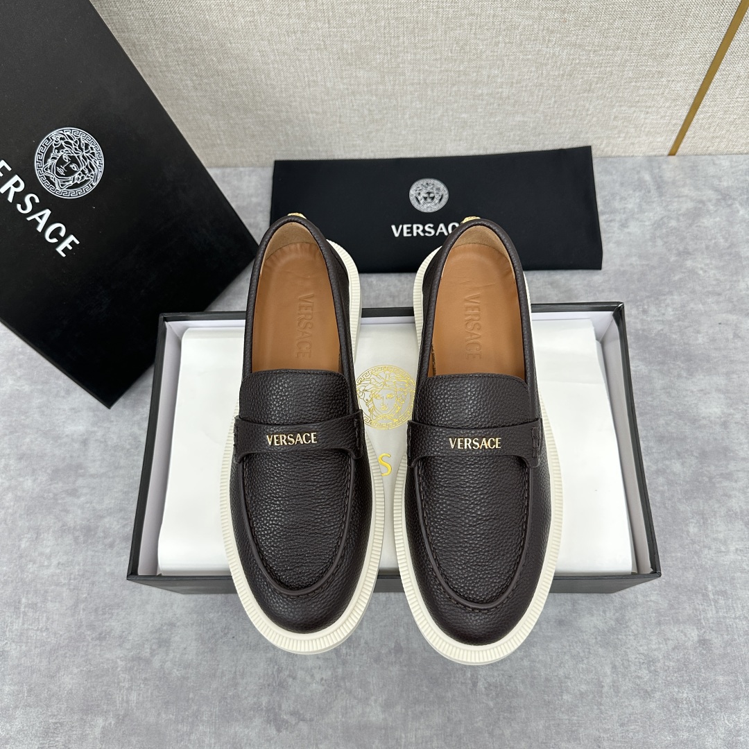 💋💍VS家新品   Versa*  范思-哲   意大利男士休闲乐福鞋上新🆕！这个意大利纯手工鞋履品牌的