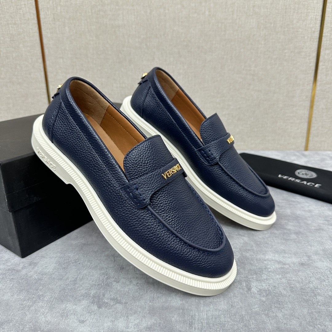 💋💍VS家新品   Versa*  范思-哲   意大利男士休闲乐福鞋上新🆕！这个意大利纯手工鞋履品牌的