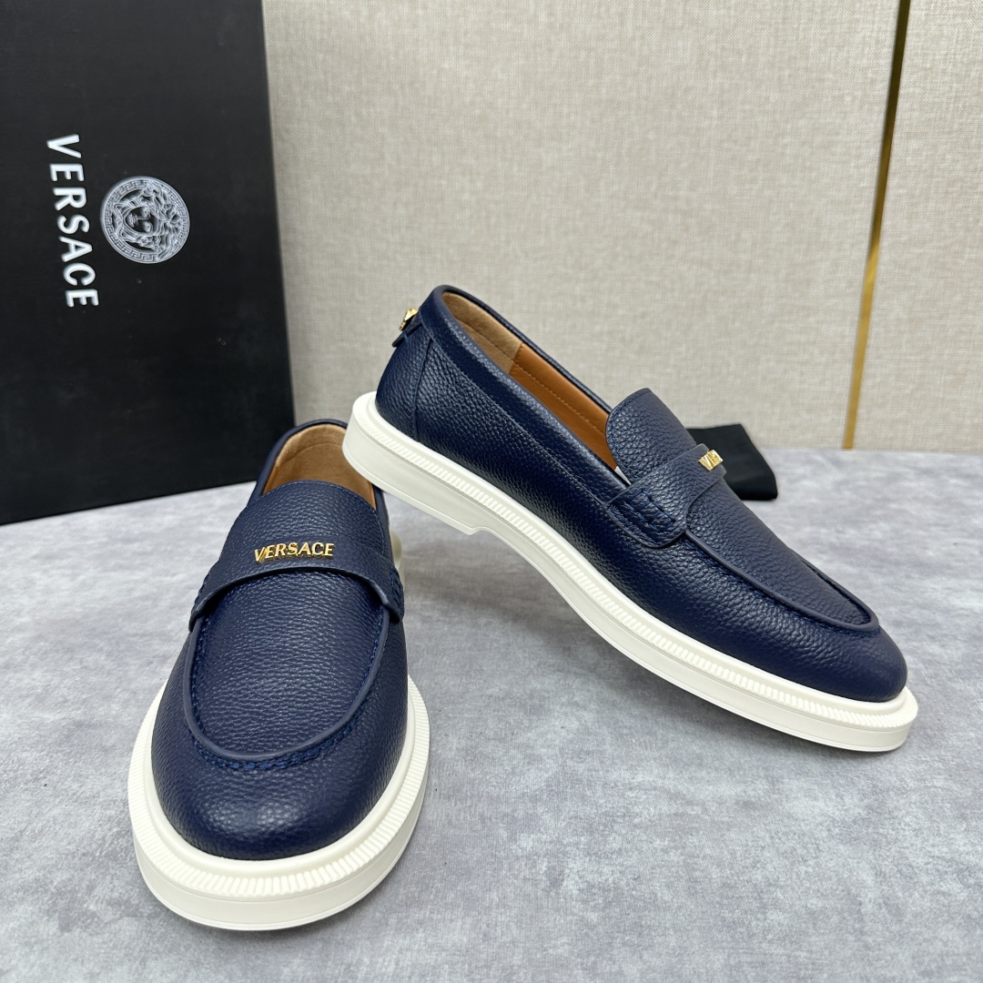 💋💍VS家新品   Versa*  范思-哲   意大利男士休闲乐福鞋上新🆕！这个意大利纯手工鞋履品牌的