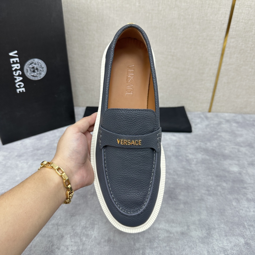 💋💍VS家新品   Versa*  范思-哲   意大利男士休闲乐福鞋上新🆕！这个意大利纯手工鞋履品牌的