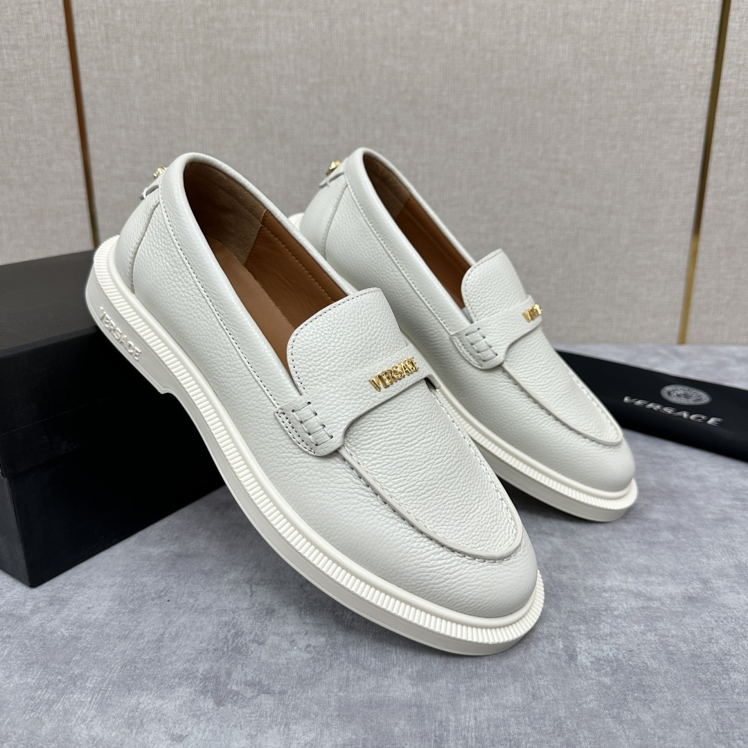 💋💍VS家新品 Versa* 范思-哲 意大利男士休闲乐福鞋上新🆕!这个意大利纯手工鞋履品牌的