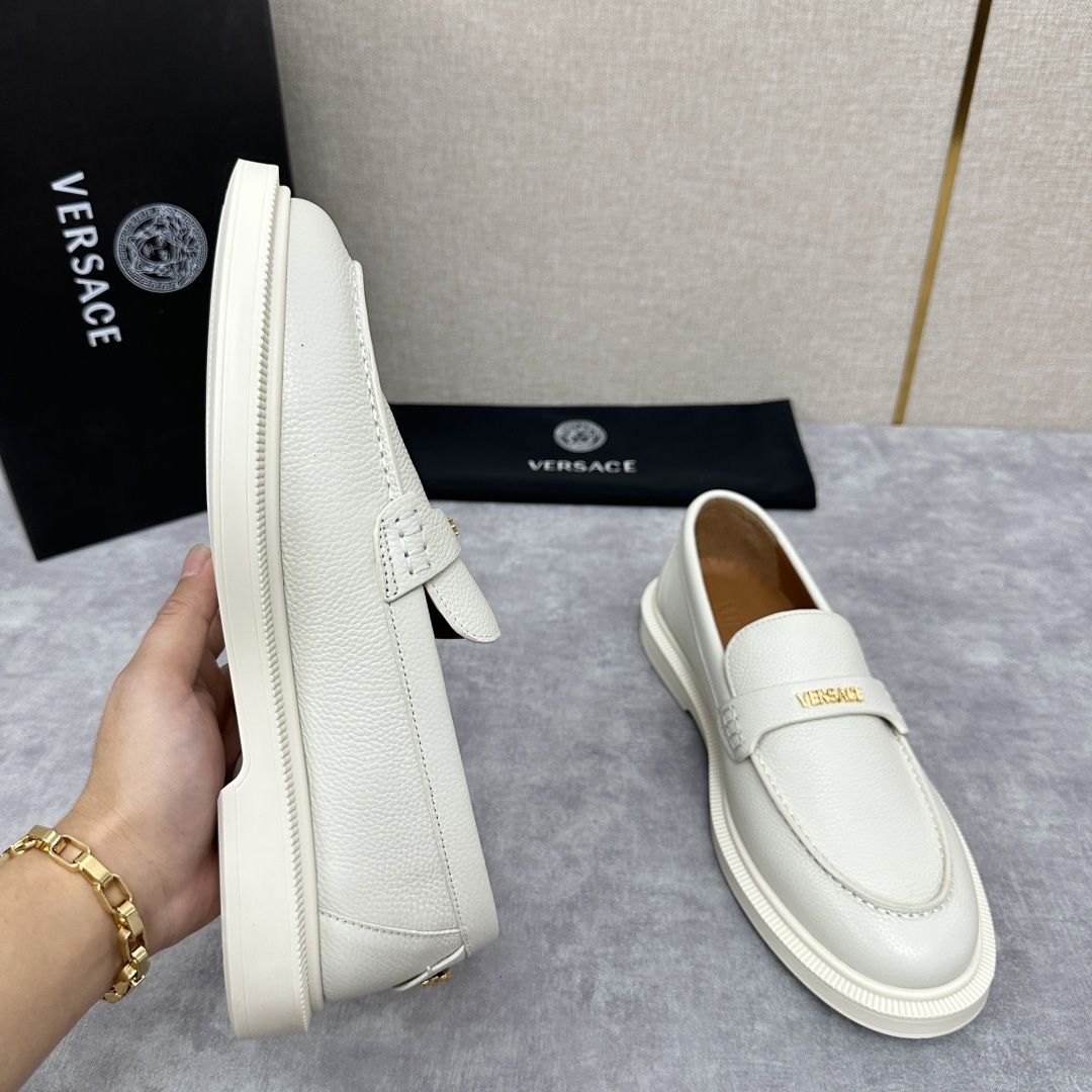 💋💍VS家新品 Versa* 范思-哲 意大利男士休闲乐福鞋上新🆕!这个意大利纯手工鞋履品牌的
