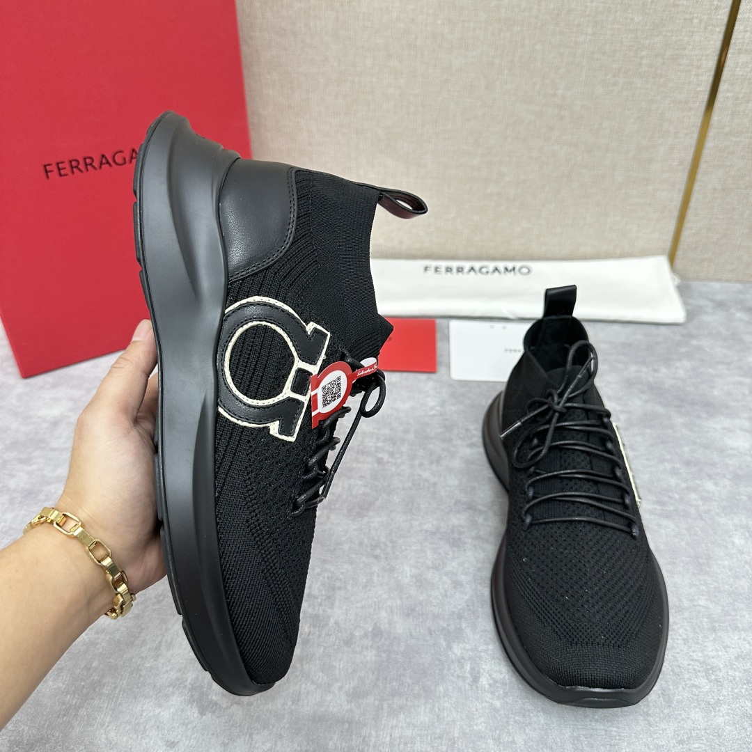 💋 💍SF  菲拉 ** GANCINI 休闲鞋运动鞋系列，厚底休闲鞋可为造型增添一丝时髦的动感活力  