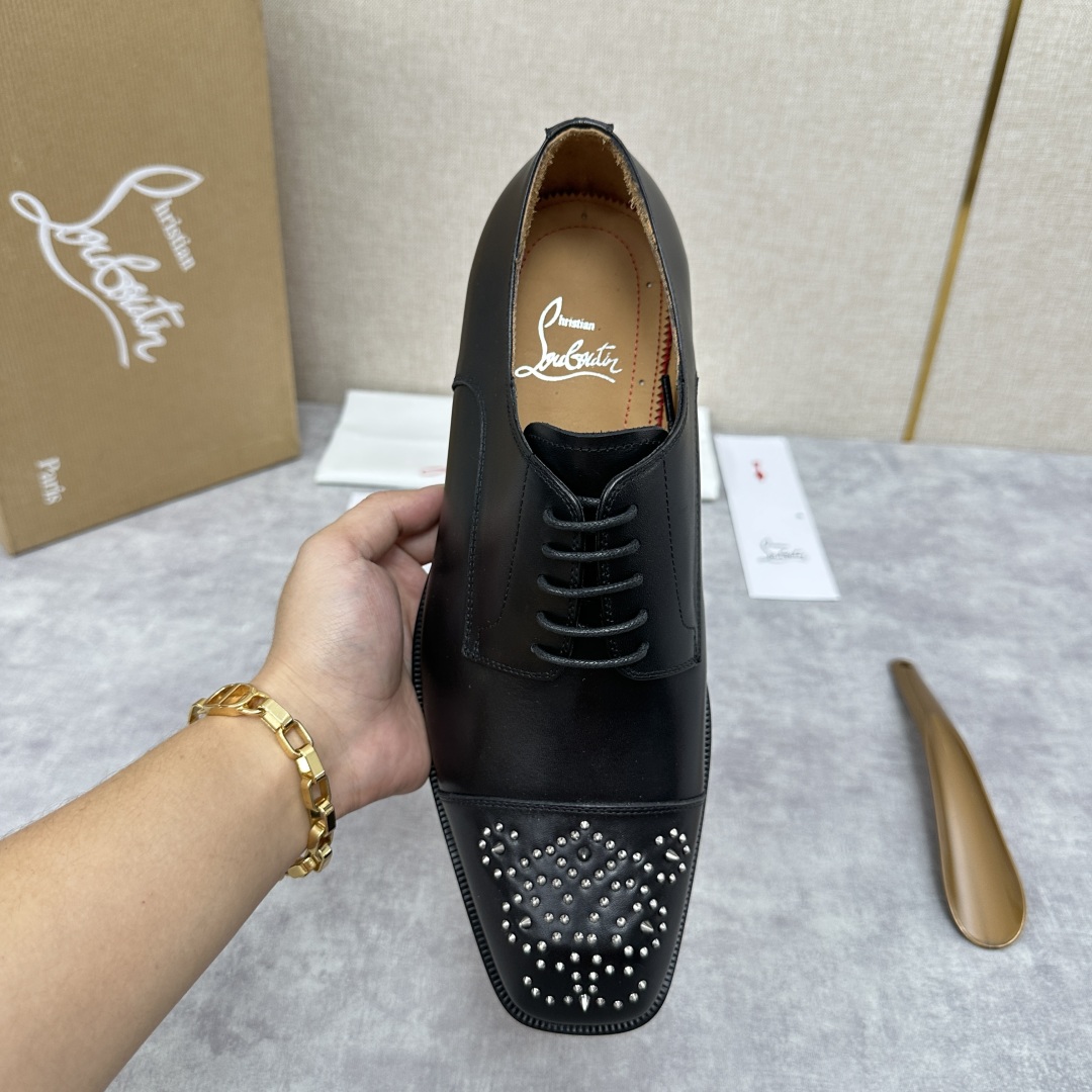 💋💍 CL 新品正装鞋皮鞋  Christia*  Loubouti*  红底鞋  最新推出此款牛津鞋 