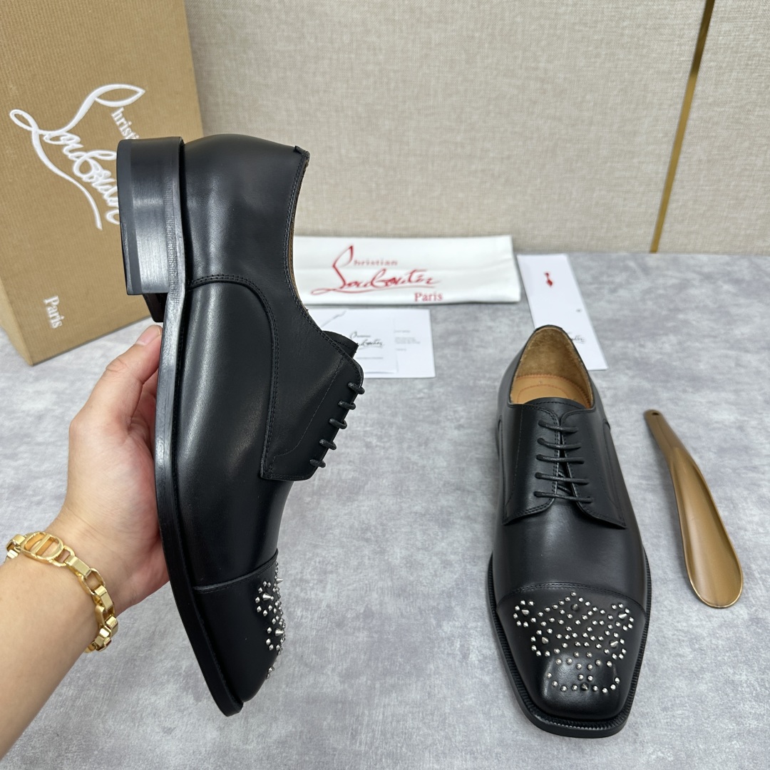 💋💍 CL 新品正装鞋皮鞋  Christia*  Loubouti*  红底鞋  最新推出此款牛津鞋 