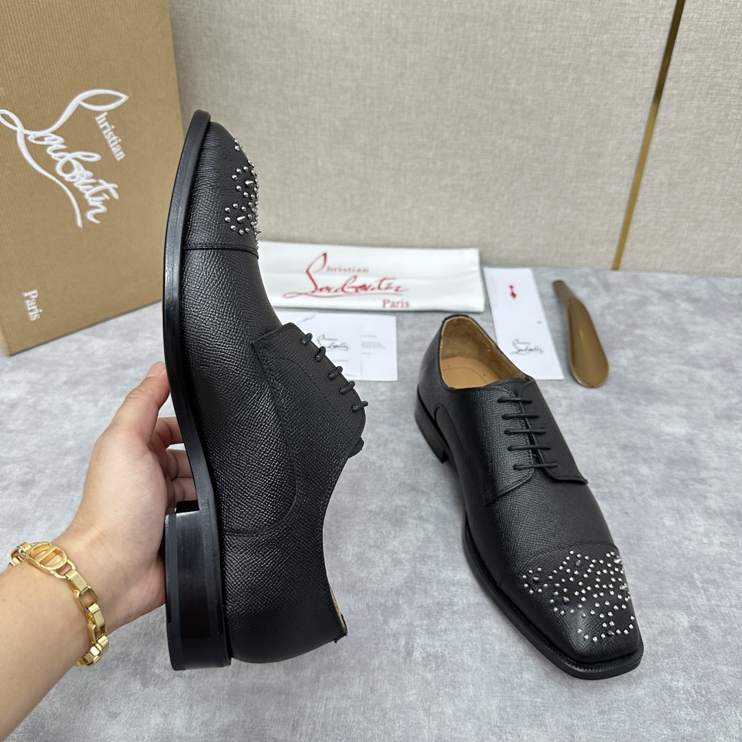 💋💍 CL 新品正装鞋皮鞋  Christia*  Loubouti*  红底鞋  最新推出此款牛津鞋 