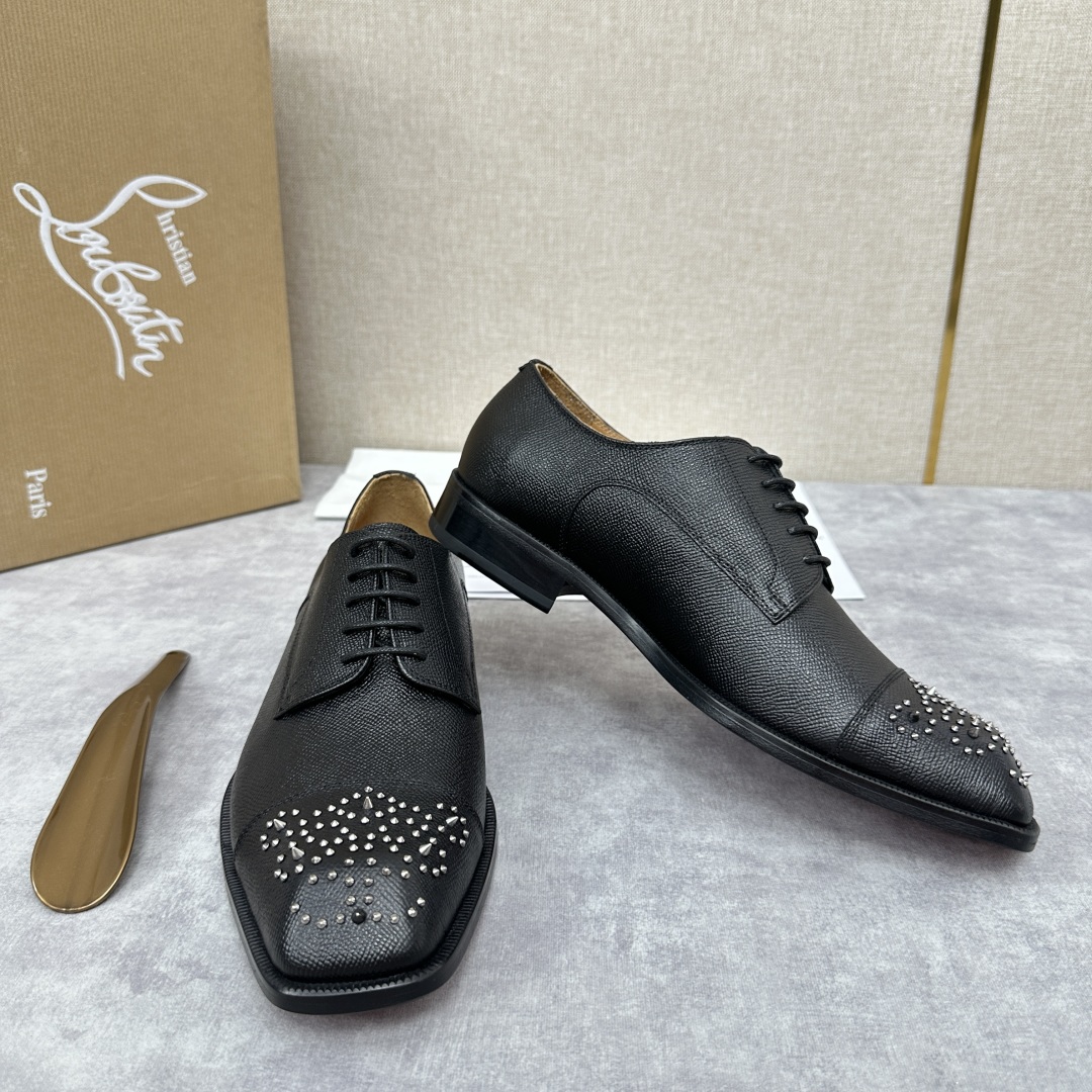 💋💍 CL 新品正装鞋皮鞋  Christia*  Loubouti*  红底鞋  最新推出此款牛津鞋 
