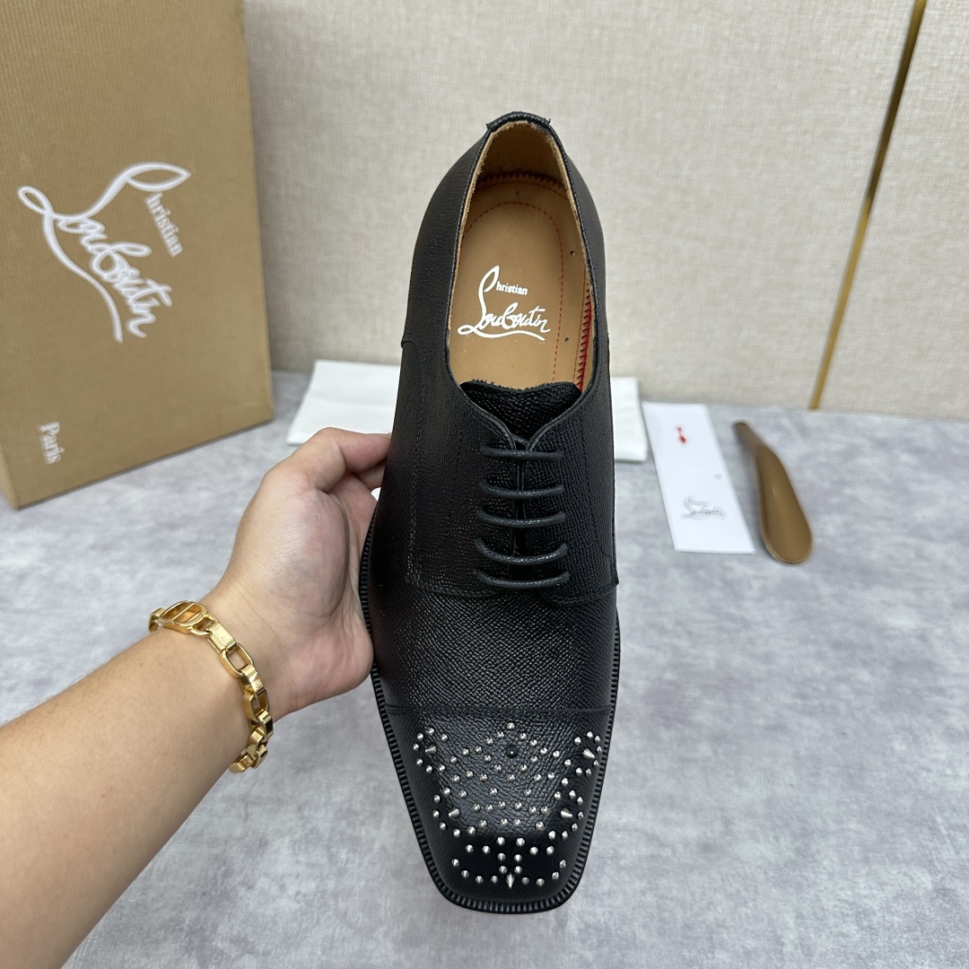 💋💍 CL 新品正装鞋皮鞋  Christia*  Loubouti*  红底鞋  最新推出此款牛津鞋 