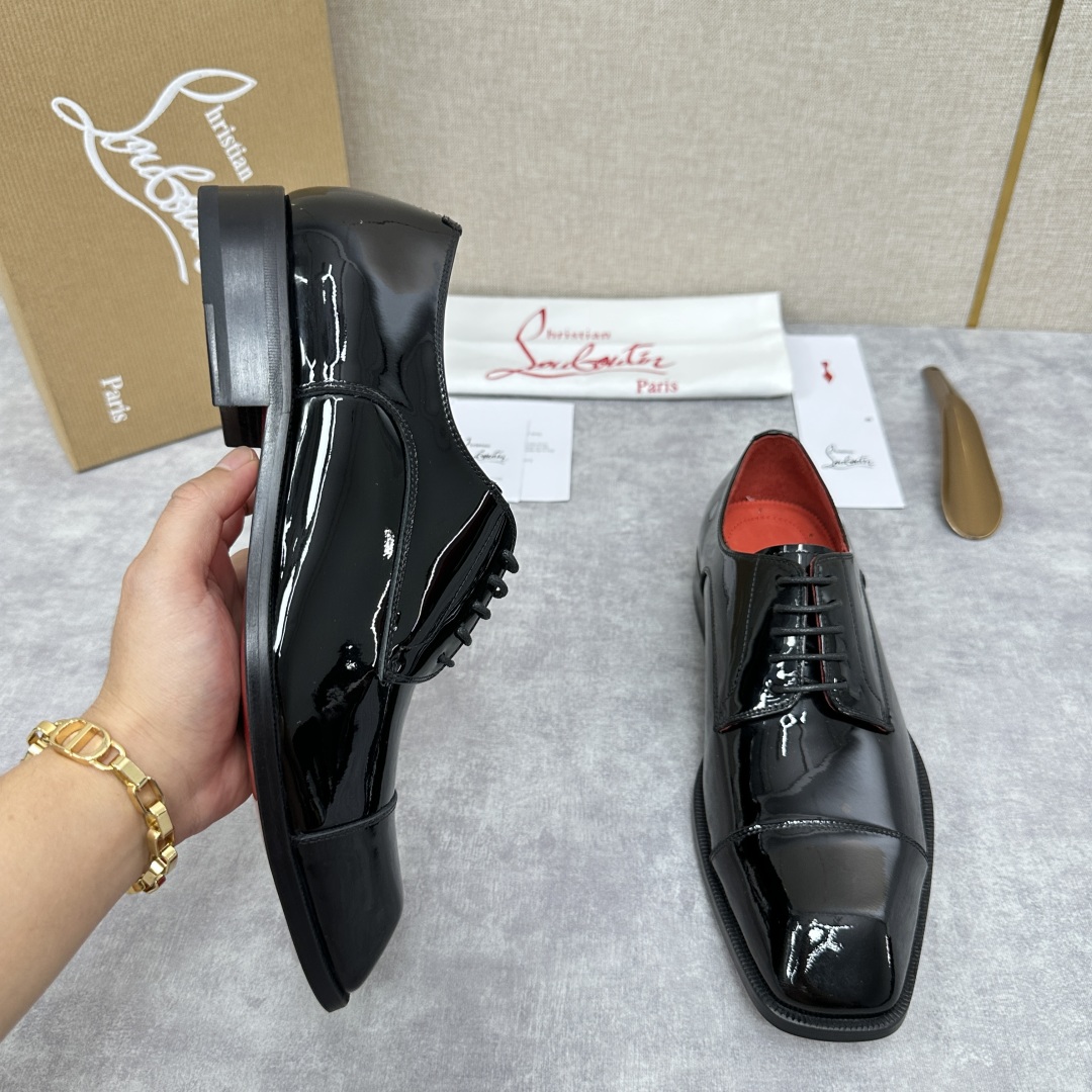 💋💍 CL 新品正装鞋皮鞋  Christia*  Loubouti*  红底鞋  最新推出此款牛津鞋 