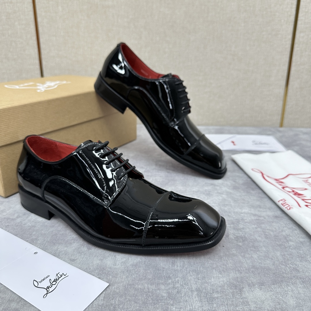 💋💍 CL 新品正装鞋皮鞋  Christia*  Loubouti*  红底鞋  最新推出此款牛津鞋 