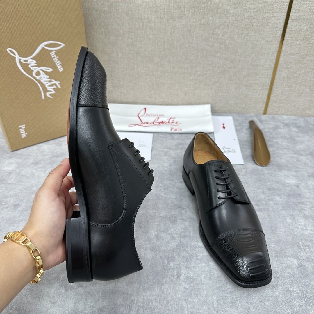 💋💍 CL 新品正装鞋皮鞋  Christia*  Loubouti*  红底鞋  最新推出此款牛津鞋 