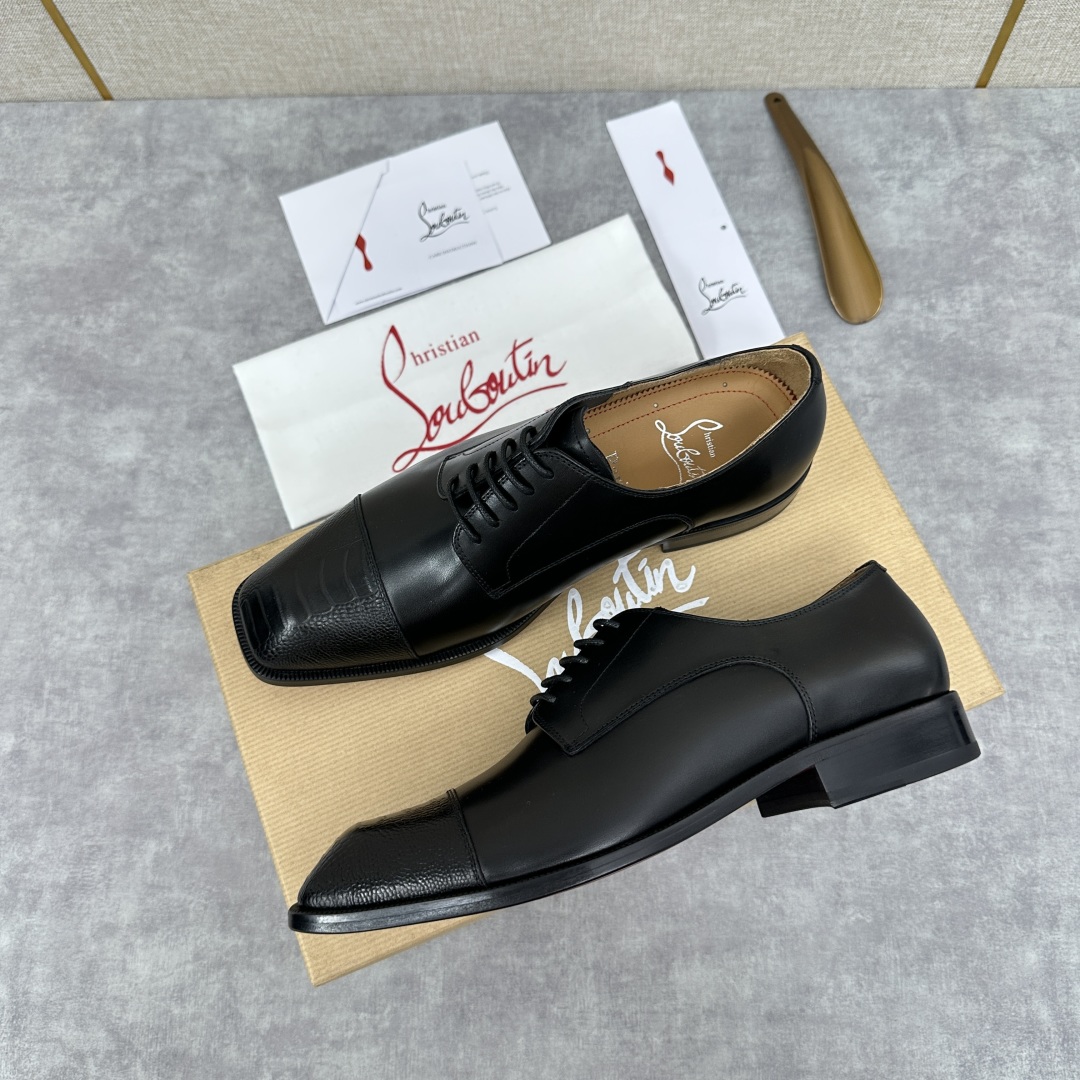 💋💍 CL 新品正装鞋皮鞋  Christia*  Loubouti*  红底鞋  最新推出此款牛津鞋 