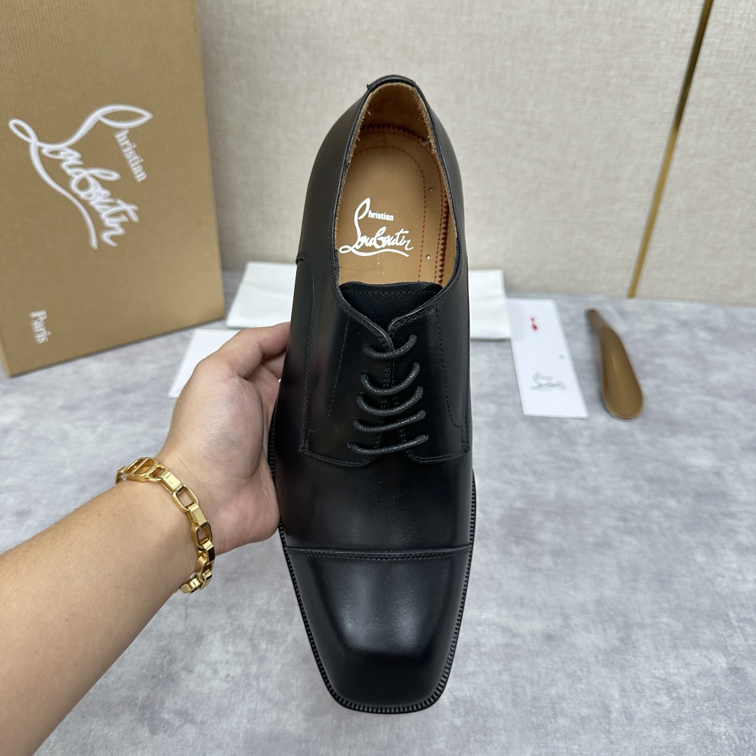 💋💍 CL 新品正装鞋皮鞋  Christia*  Loubouti*  红底鞋  最新推出此款牛津鞋 