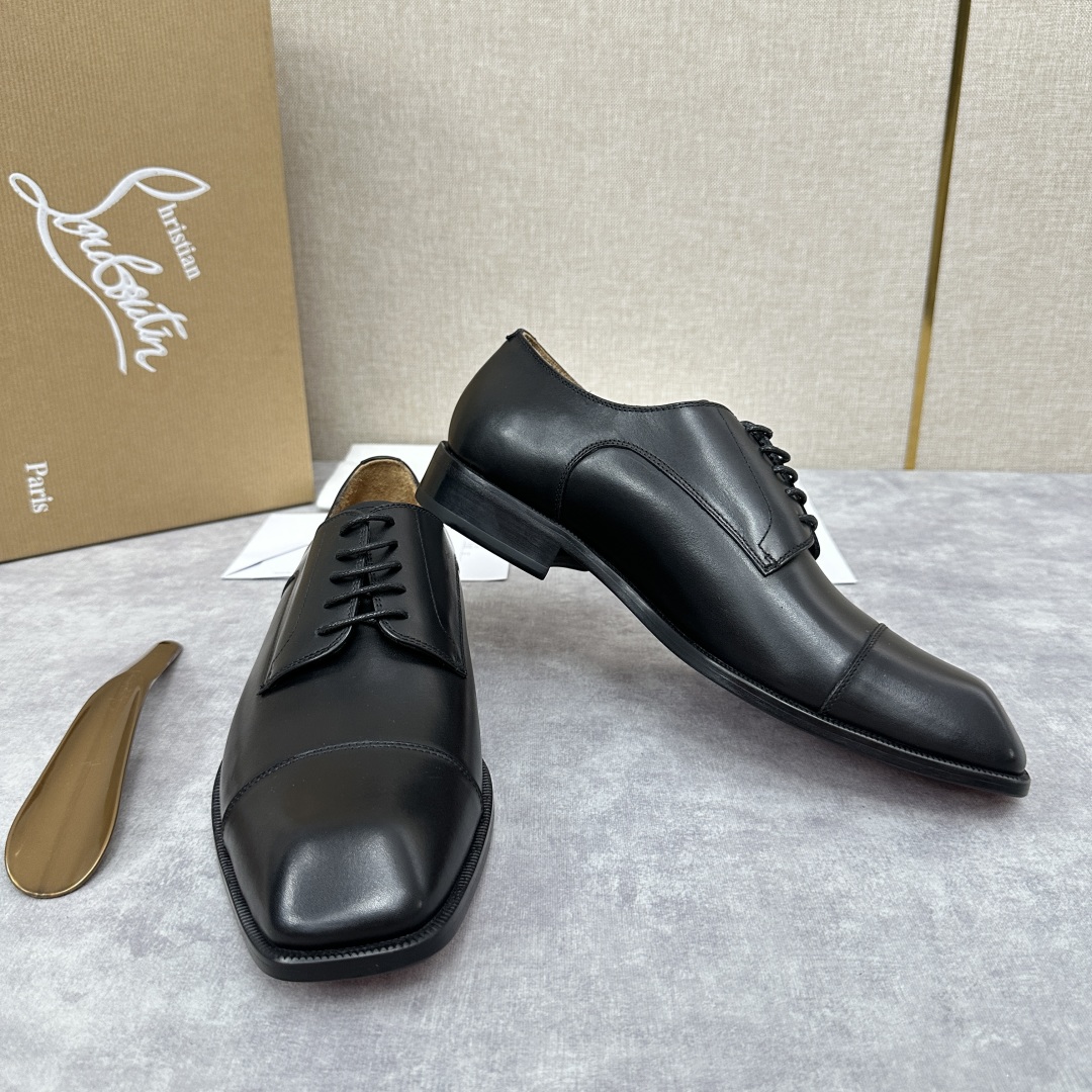 💋💍 CL 新品正装鞋皮鞋  Christia*  Loubouti*  红底鞋  最新推出此款牛津鞋 