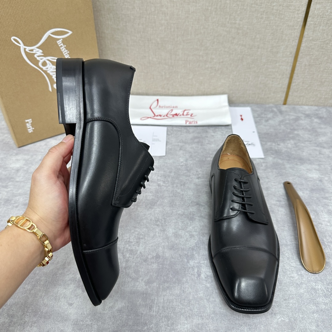 💋💍 CL 新品正装鞋皮鞋  Christia*  Loubouti*  红底鞋  最新推出此款牛津鞋 