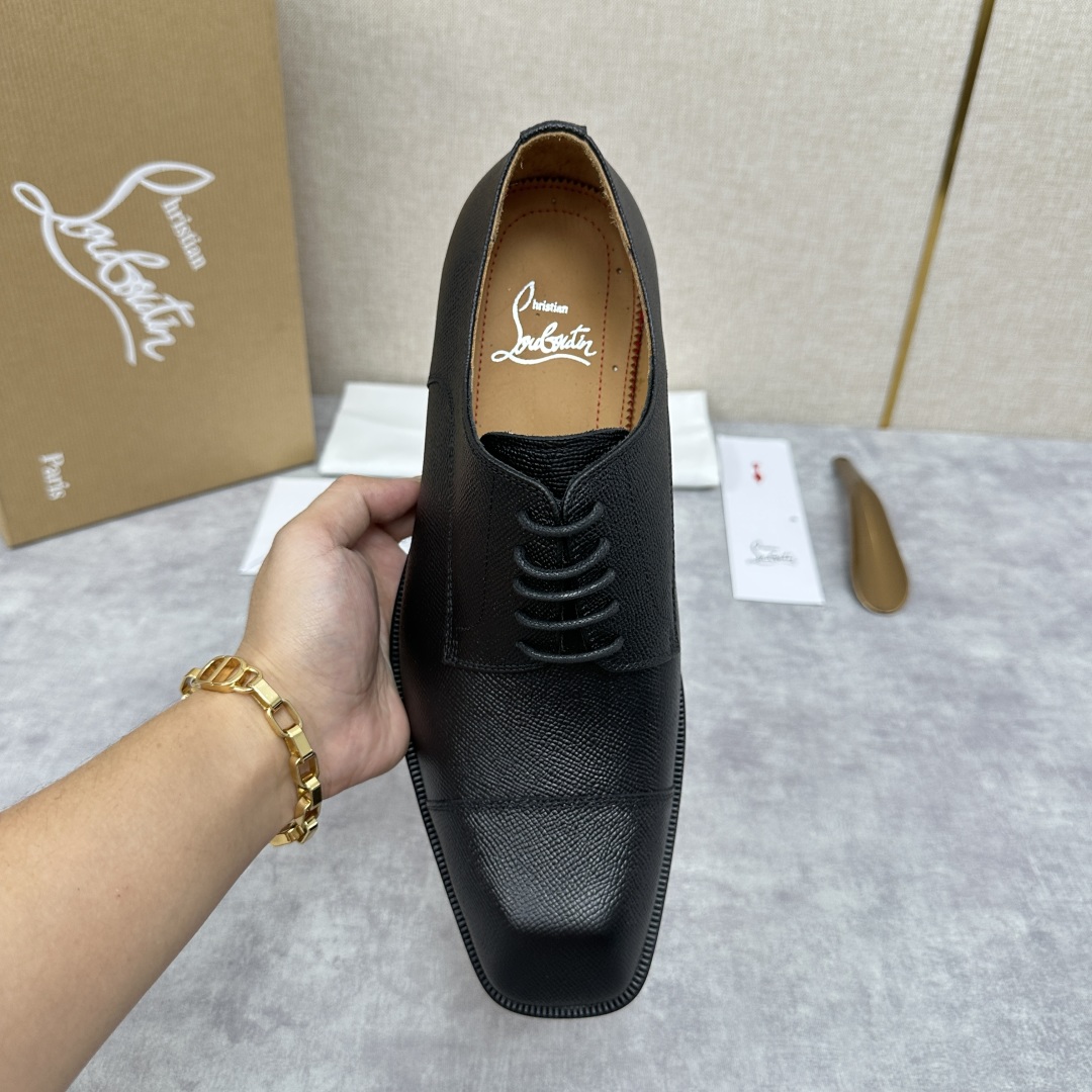 💋💍 CL 新品正装鞋皮鞋  Christia*  Loubouti*  红底鞋  最新推出此款牛津鞋 
