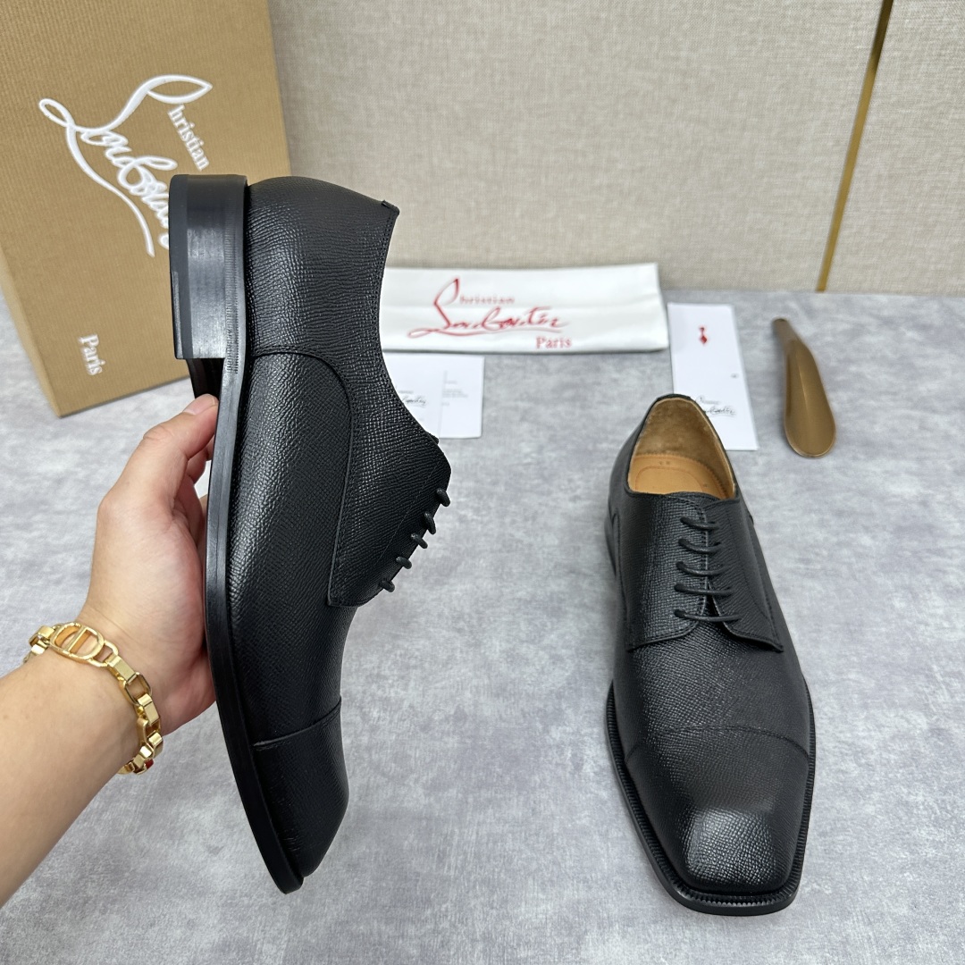 💋💍 CL 新品正装鞋皮鞋  Christia*  Loubouti*  红底鞋  最新推出此款牛津鞋 