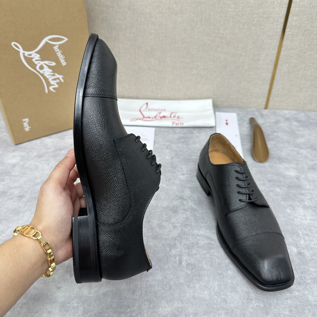 💋💍 CL 新品正装鞋皮鞋  Christia*  Loubouti*  红底鞋  最新推出此款牛津鞋 