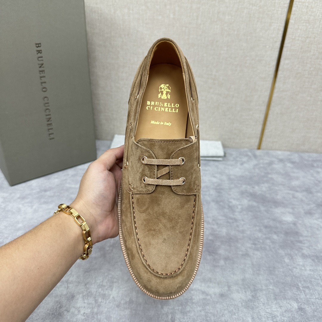 💋💍BC家   新品发售🆕Brunel*o Cucinell*  新款麂皮绒双孔船鞋  面料采用进口反绒