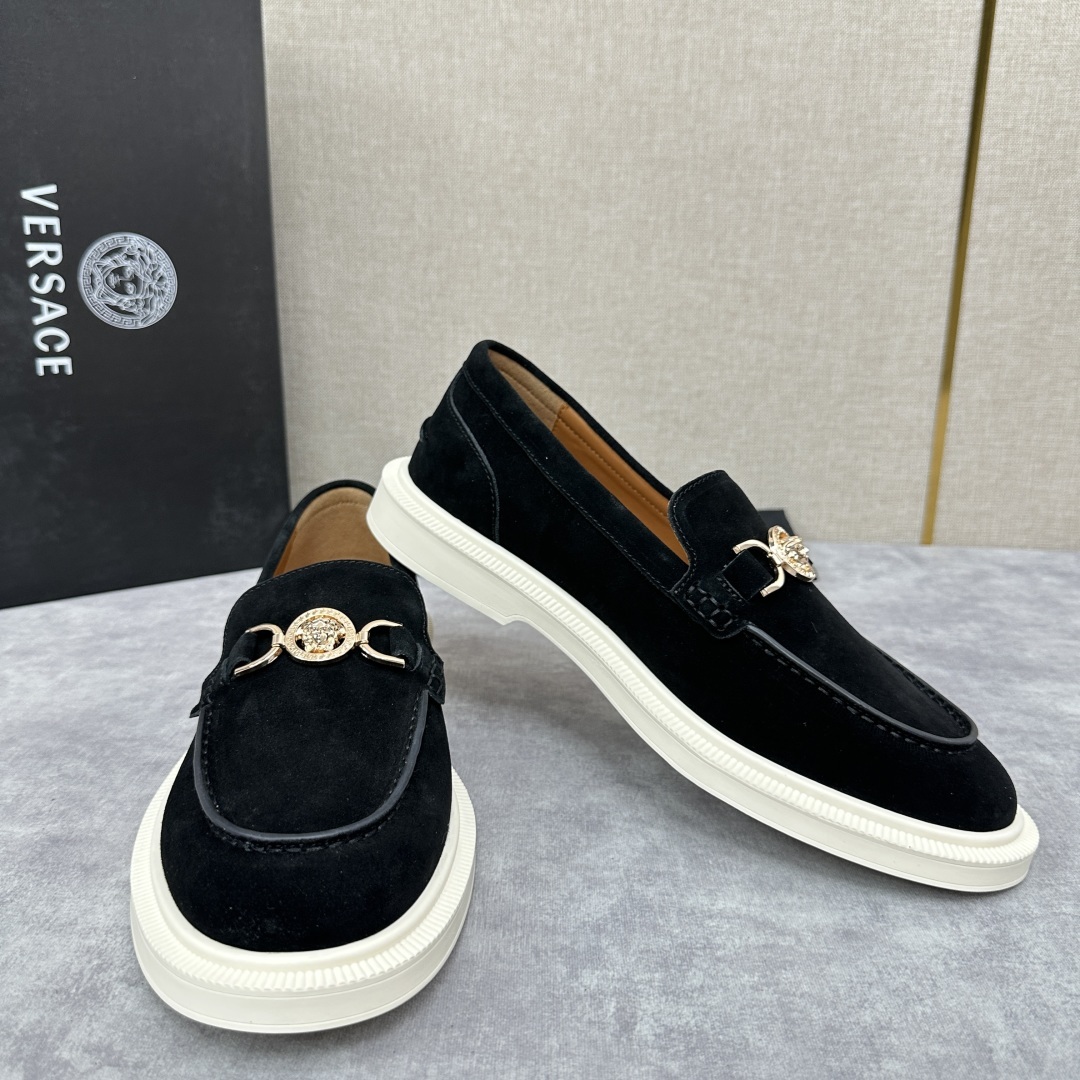 💋💍VS家新品 Versa* 范思-哲 意大利男士休闲乐福鞋上新🆕!这个意大利纯手工鞋履品牌的