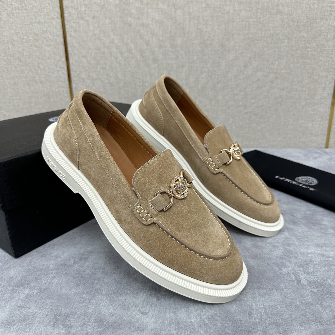 💋💍VS家新品   Versa*  范思-哲   意大利男士休闲乐福鞋上新🆕！这个意大利纯手工鞋履品牌的