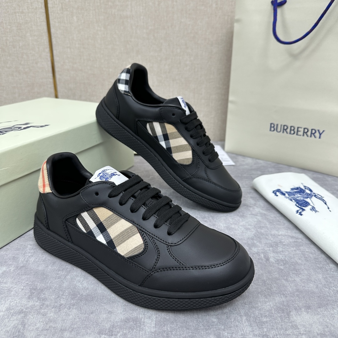 💋💍B家新品  情侣款💑 Burber*y  巴宝-莉 格纹运动鞋板鞋     经典与潮流的碰撞💥  当