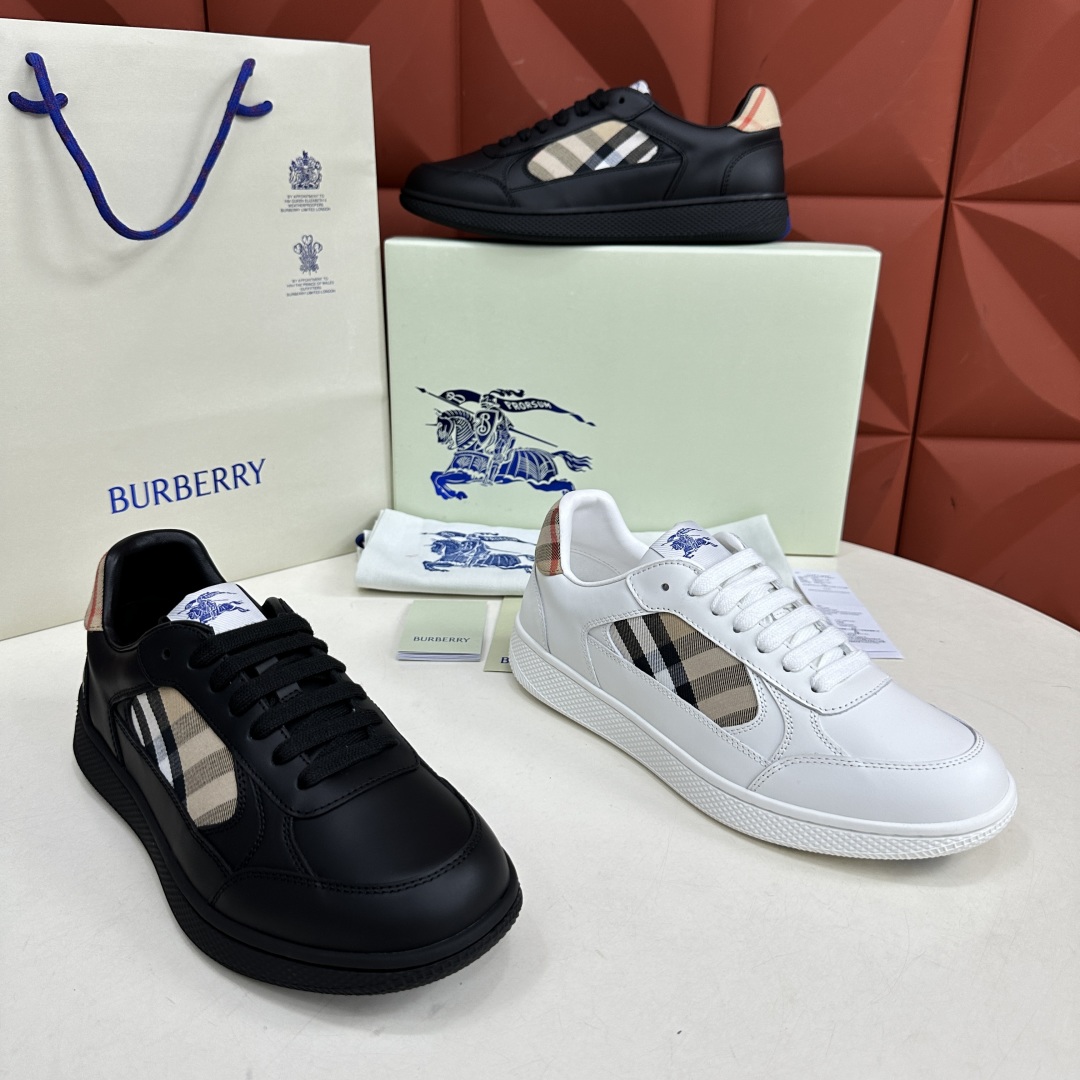 💋💍B家新品  情侣款💑 Burber*y  巴宝-莉 格纹运动鞋板鞋     经典与潮流的碰撞💥  当