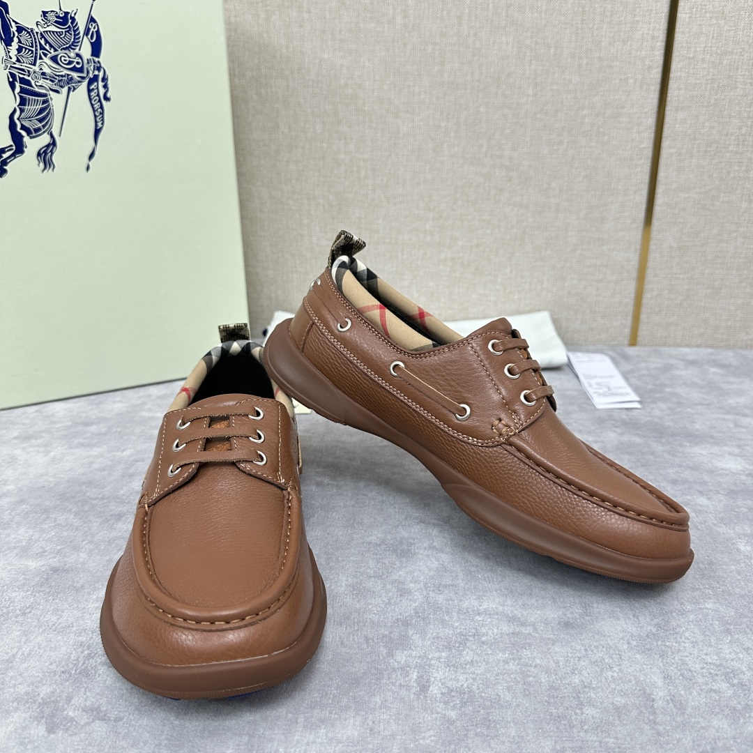 💋💍B家新品  Burber*y  巴宝-莉  男士休闲便鞋   绅士之履，经典与质感的完美融合👞   