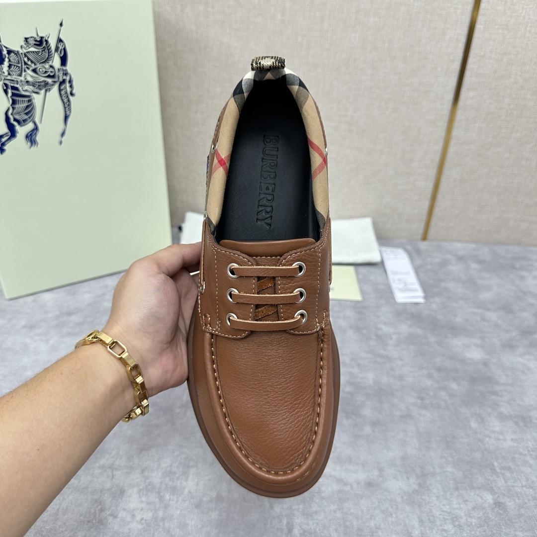 💋💍B家新品  Burber*y  巴宝-莉  男士休闲便鞋   绅士之履，经典与质感的完美融合👞   