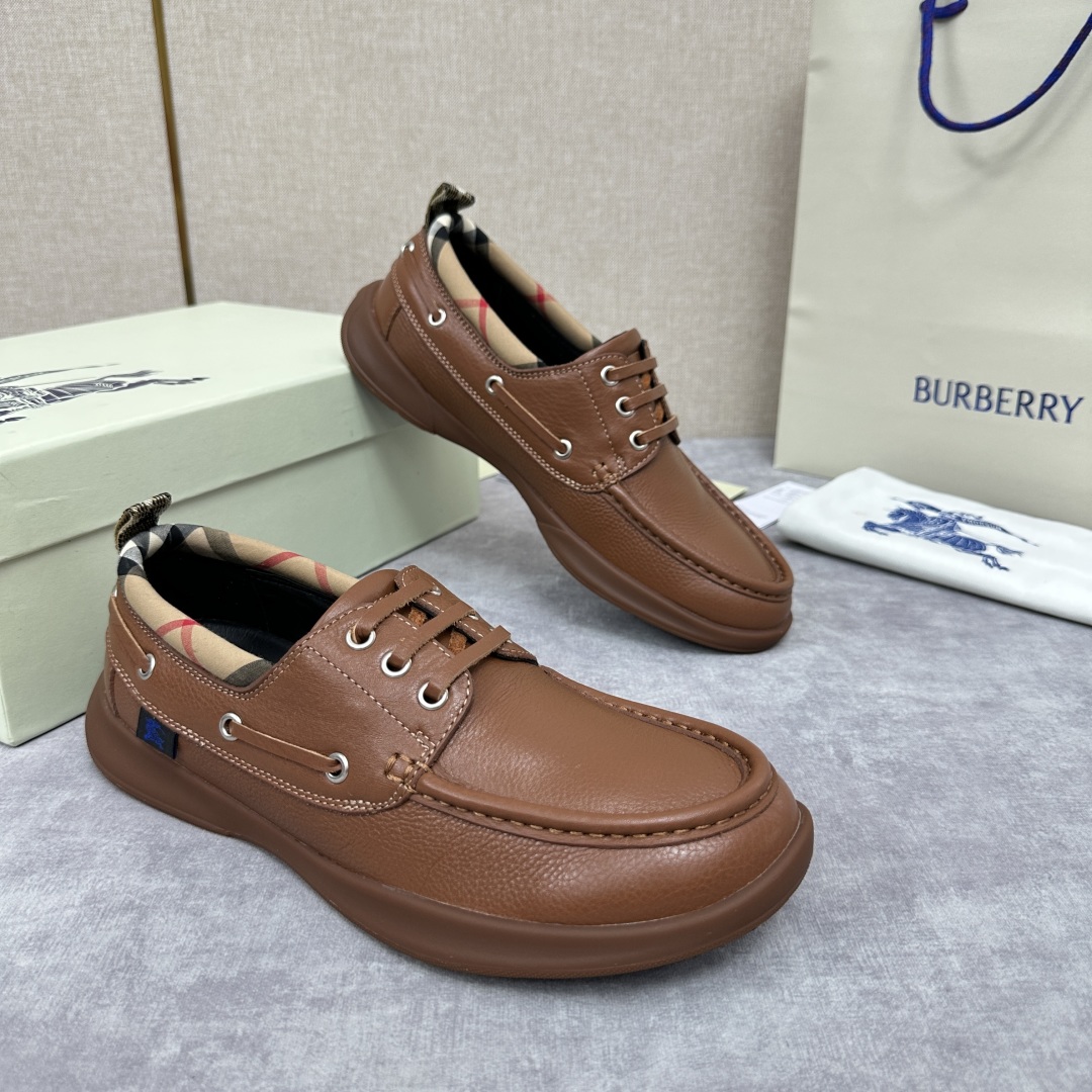 💋💍B家新品  Burber*y  巴宝-莉  男士休闲便鞋   绅士之履，经典与质感的完美融合👞   