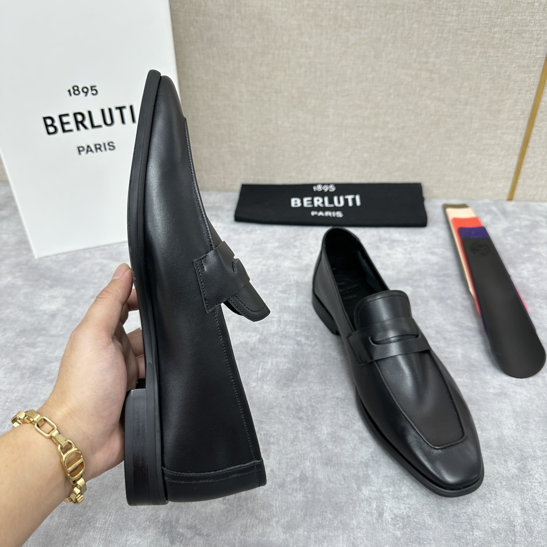 💋💍新品布鲁-提，berlut*初代Lorenzo单层小牛皮乐福鞋，经典布雷克结构法，柔软光面小牛皮胚古