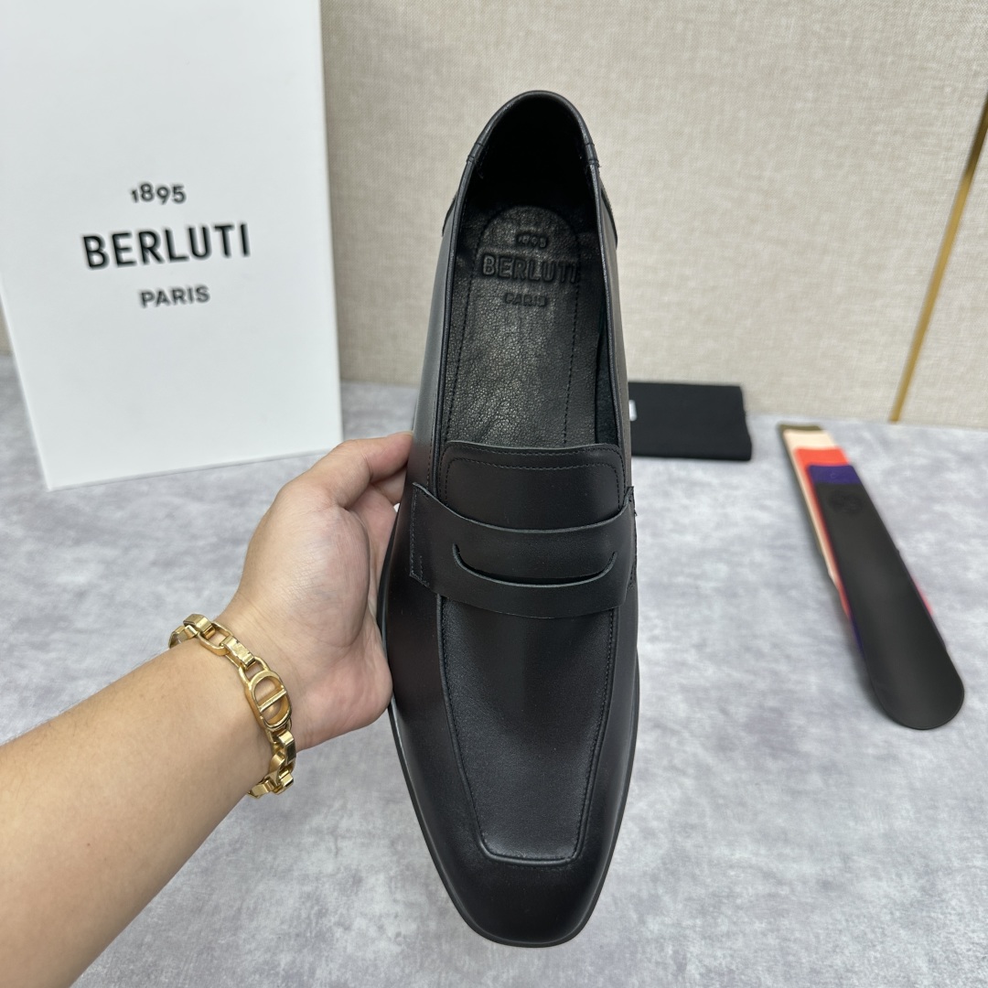 💋💍新品布鲁-提，berlut*初代Lorenzo单层小牛皮乐福鞋，经典布雷克结构法，柔软光面小牛皮胚古