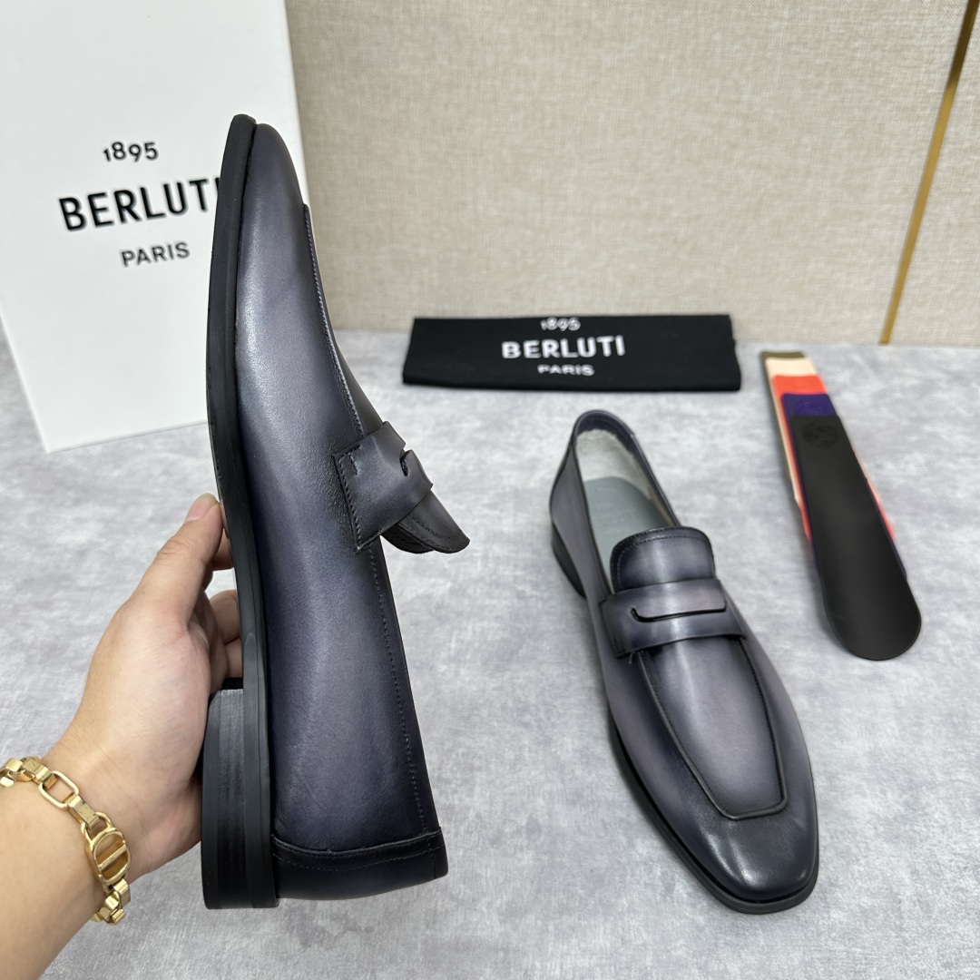 💋💍新品布鲁-提，berlut*初代Lorenzo单层小牛皮乐福鞋，经典布雷克结构法，柔软光面小牛皮胚古
