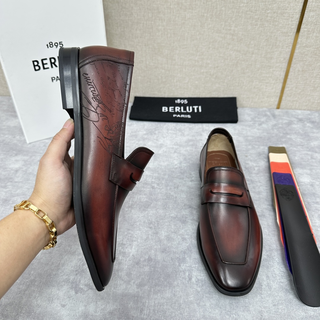 💋💍新品布鲁-提，berlut*初代Lorenzo单层小牛皮乐福鞋，经典布雷克结构法，柔软光面小牛皮胚古