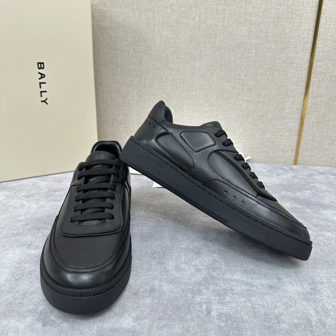 💋💍BL家新品  早于官网发布，BAL*Y/巴-利 男士皮革休闲运动鞋出货
，经典休闲运动鞋型，鞋面采用