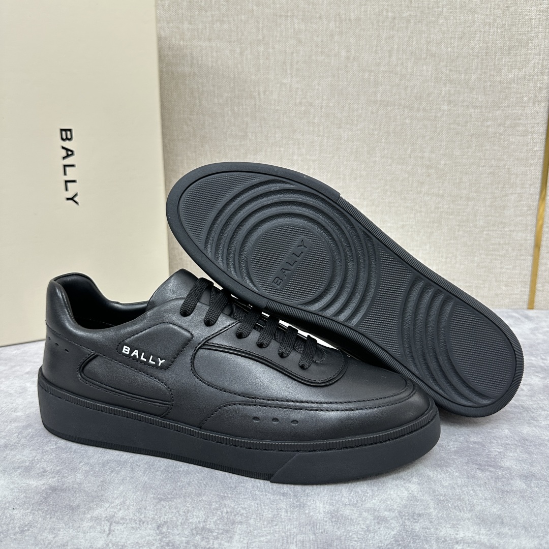 💋💍BL家新品  早于官网发布，BAL*Y/巴-利 男士皮革休闲运动鞋出货
，经典休闲运动鞋型，鞋面采用