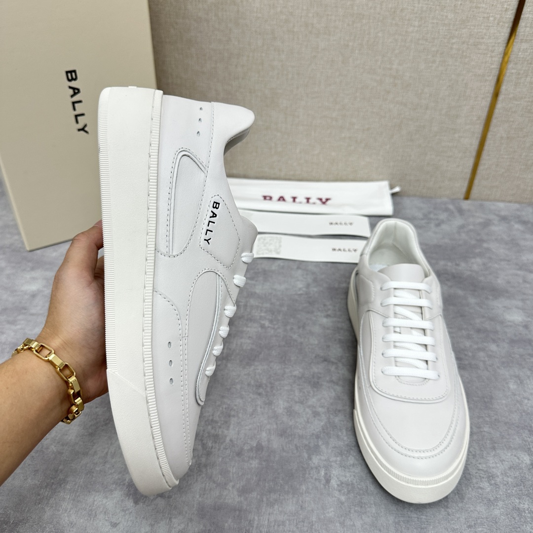 💋💍BL家新品  早于官网发布，BAL*Y/巴-利 男士皮革休闲运动鞋出货
，经典休闲运动鞋型，鞋面采用