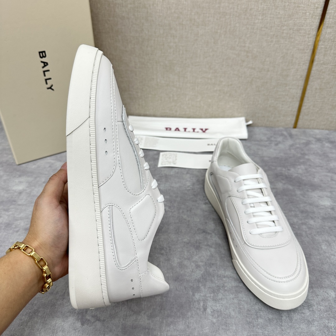 💋💍BL家新品  早于官网发布，BAL*Y/巴-利 男士皮革休闲运动鞋出货
，经典休闲运动鞋型，鞋面采用