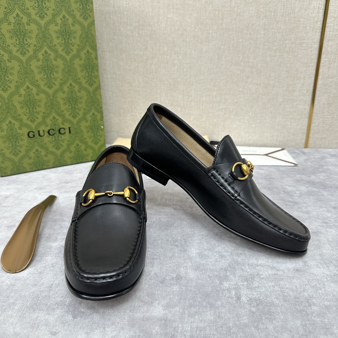💋💍G家  GUCC*  新品男士马衔扣乐福鞋  官方7,400   采用单层进口牛皮/开边珠亮皮鳄鱼🐊