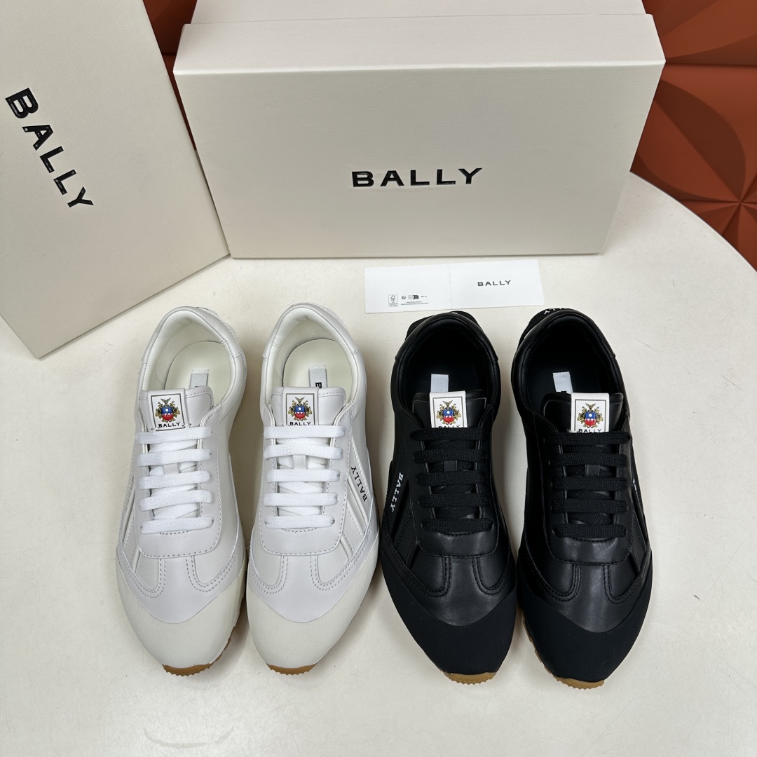 💋💍BL新品 Bal*y  巴-利全新登山运动鞋，早于官方款，全新设计轻便运动款式，是该品牌格外一新的设