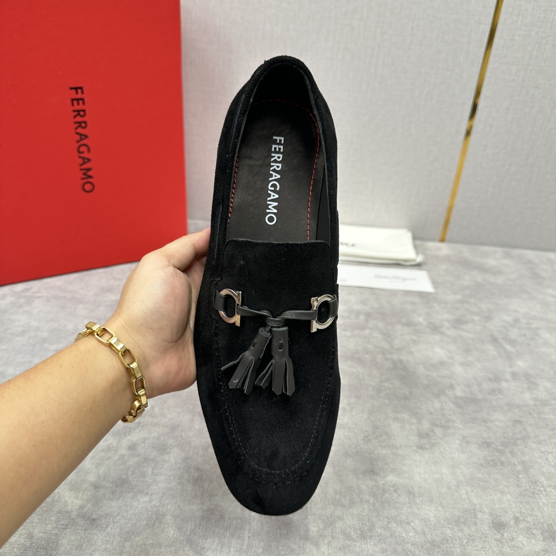 💋💍 SF 菲拉** 专柜同步新款 男士便鞋 可休闲可正装莫卡辛乐福皮鞋  经典造型体现正装时髦魅力，全