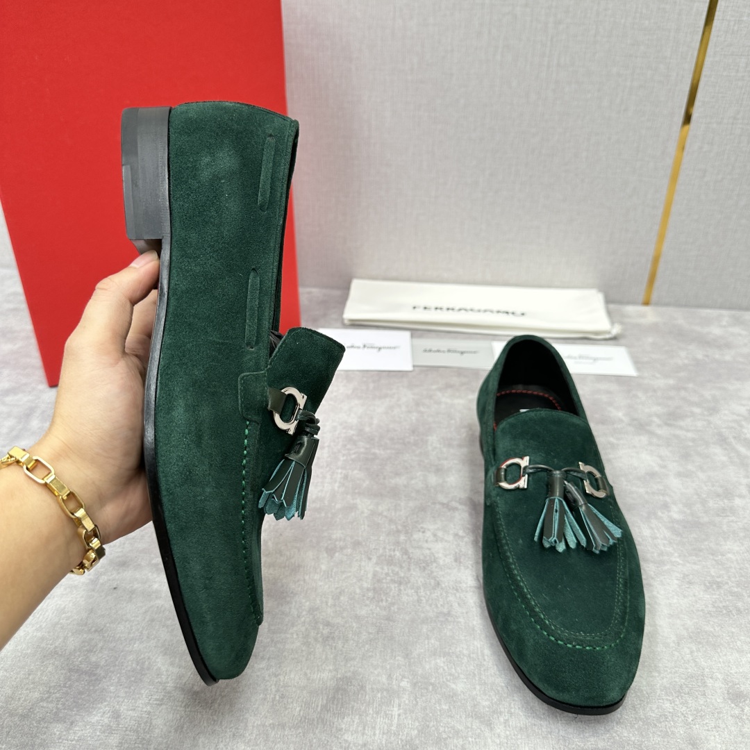 💋💍 SF 菲拉** 专柜同步新款 男士便鞋 可休闲可正装莫卡辛乐福皮鞋  经典造型体现正装时髦魅力，全