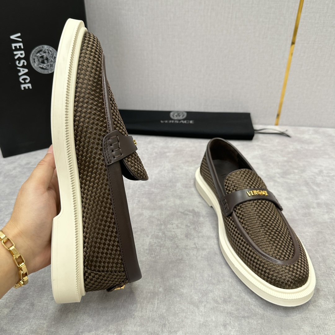 💋💍VS家新品   Versa*  范思-哲   意大利男士休闲乐福鞋上新🆕！这个意大利纯手工鞋履品牌的