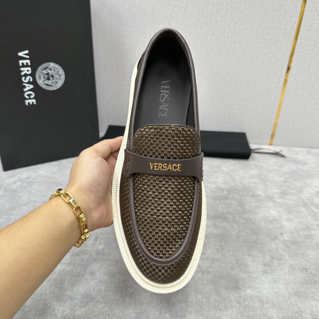 💋💍VS家新品   Versa*  范思-哲   意大利男士休闲乐福鞋上新🆕！这个意大利纯手工鞋履品牌的