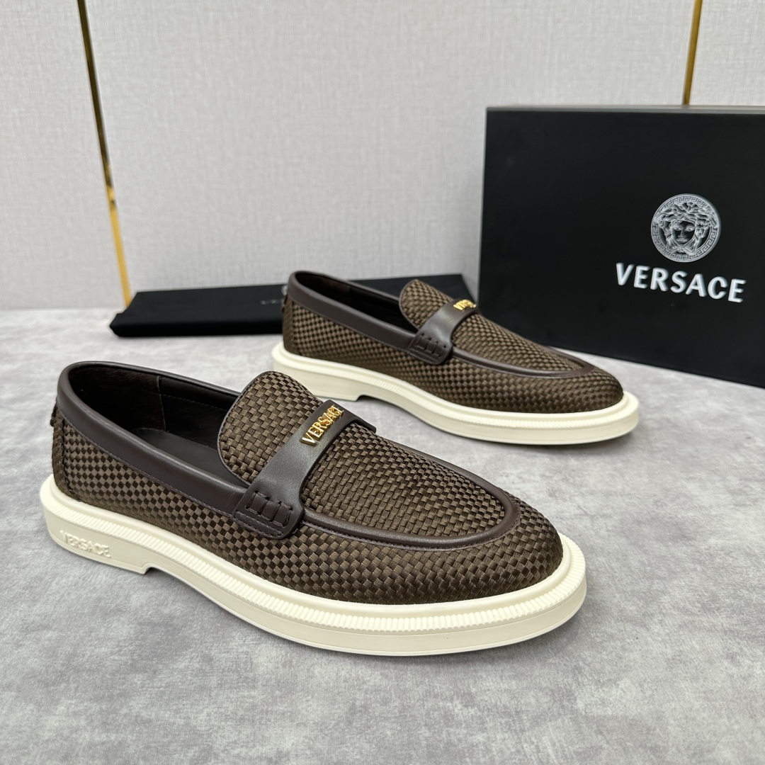 💋💍VS家新品   Versa*  范思-哲   意大利男士休闲乐福鞋上新🆕！这个意大利纯手工鞋履品牌的