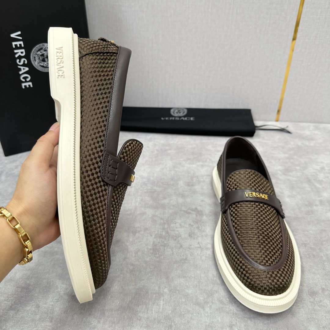 💋💍VS家新品   Versa*  范思-哲   意大利男士休闲乐福鞋上新🆕！这个意大利纯手工鞋履品牌的