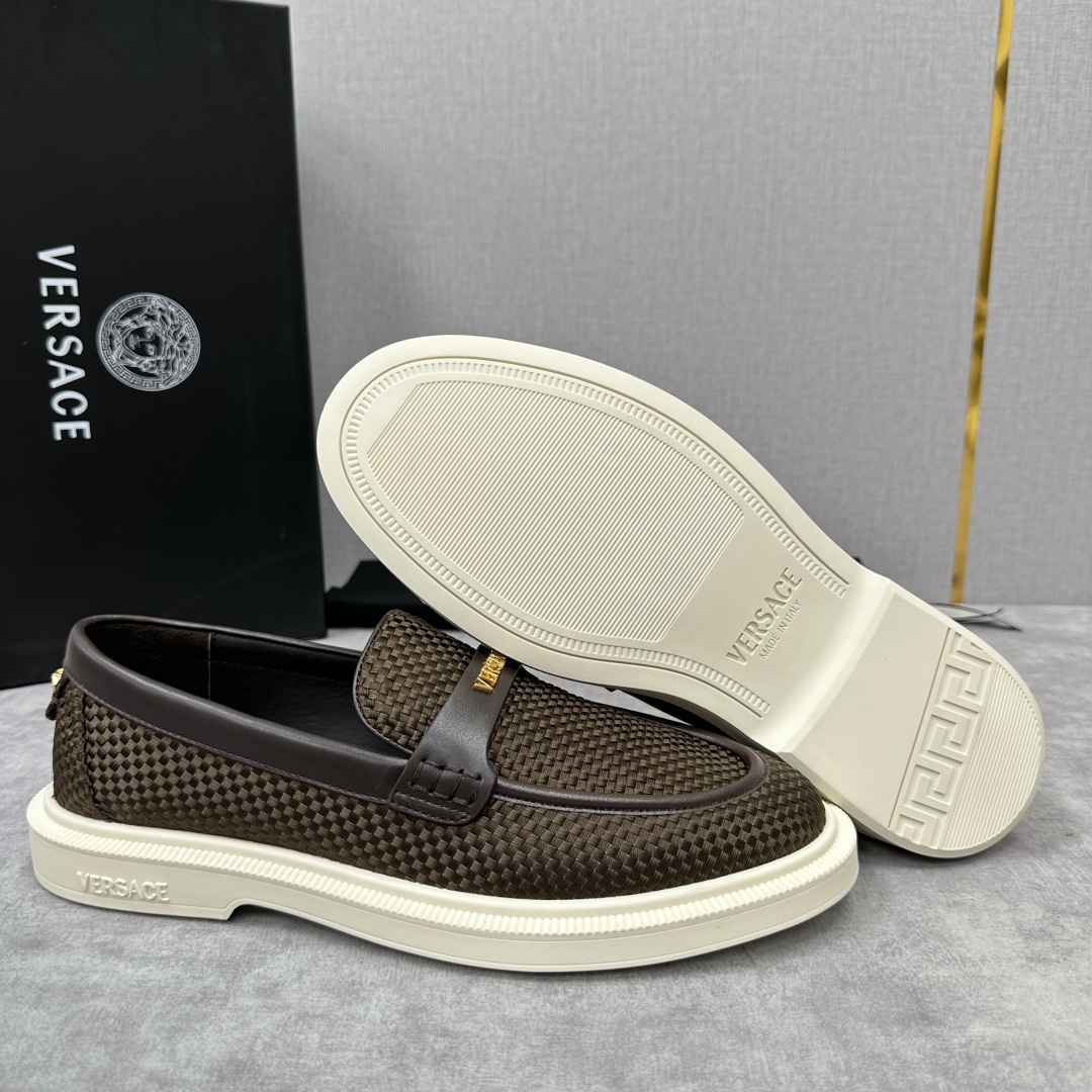 💋💍VS家新品   Versa*  范思-哲   意大利男士休闲乐福鞋上新🆕！这个意大利纯手工鞋履品牌的