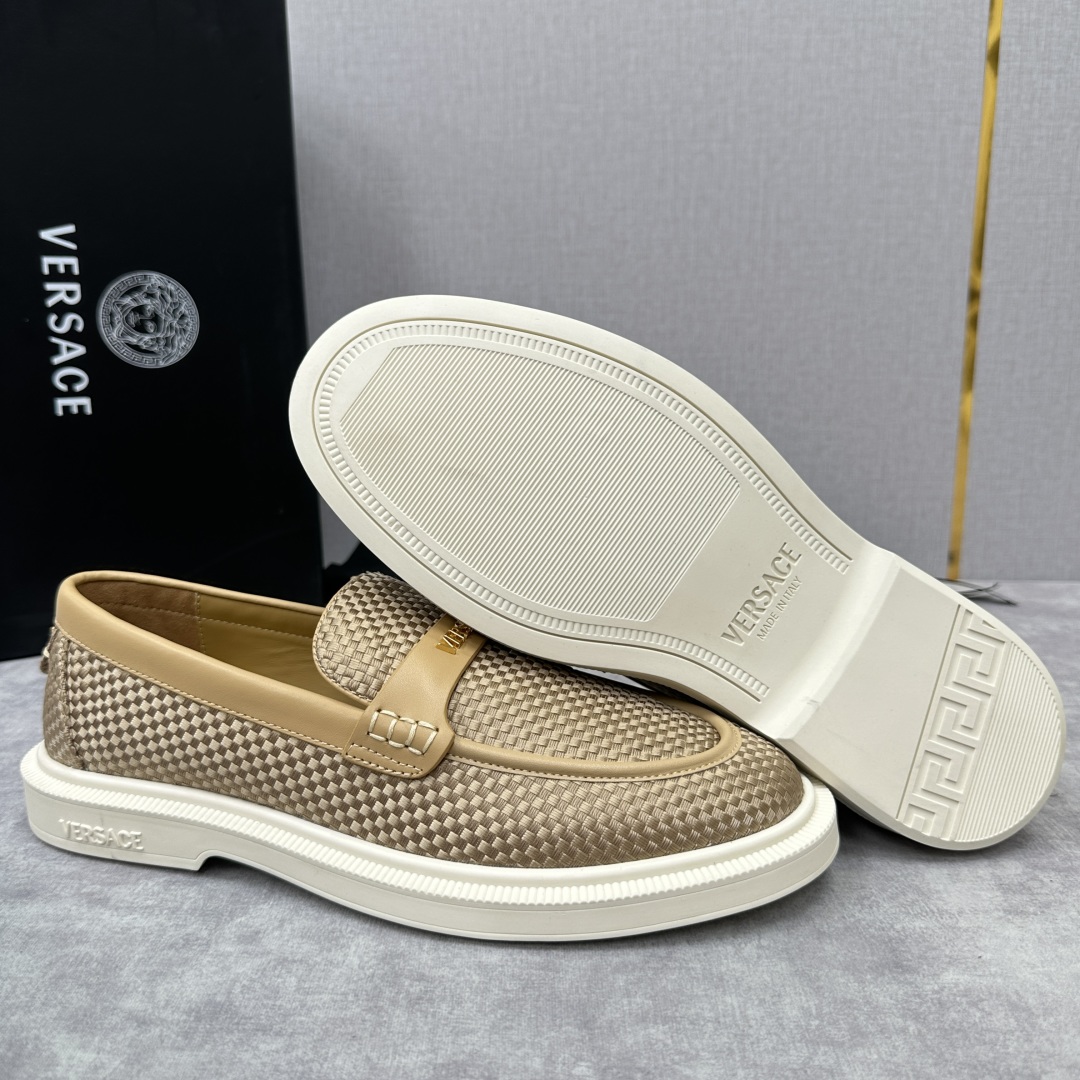 💋💍VS家新品   Versa*  范思-哲   意大利男士休闲乐福鞋上新🆕！这个意大利纯手工鞋履品牌的