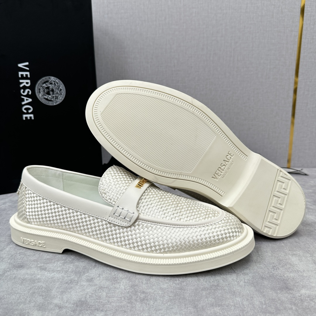 💋💍VS家新品   Versa*  范思-哲   意大利男士休闲乐福鞋上新🆕！这个意大利纯手工鞋履品牌的