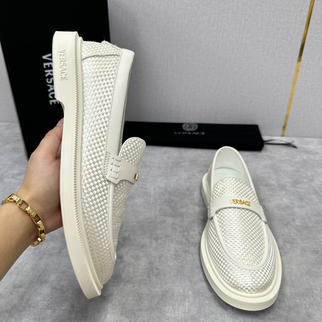 💋💍VS家新品   Versa*  范思-哲   意大利男士休闲乐福鞋上新🆕！这个意大利纯手工鞋履品牌的